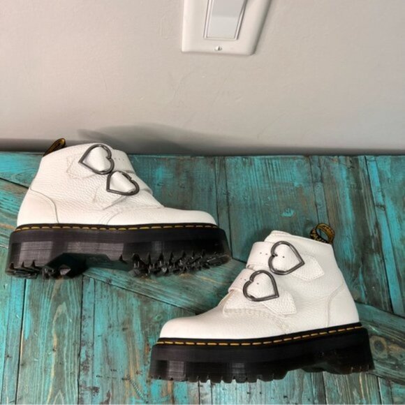 Dr. Martens Devon Heart Buckle White Leather Platform Boots Size 7 - Picture 2 of 7